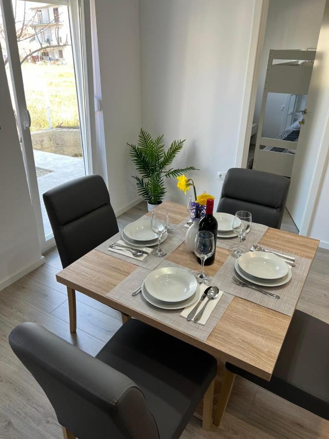 Apartman Ana Apartment Crno Ngoại thất bức ảnh