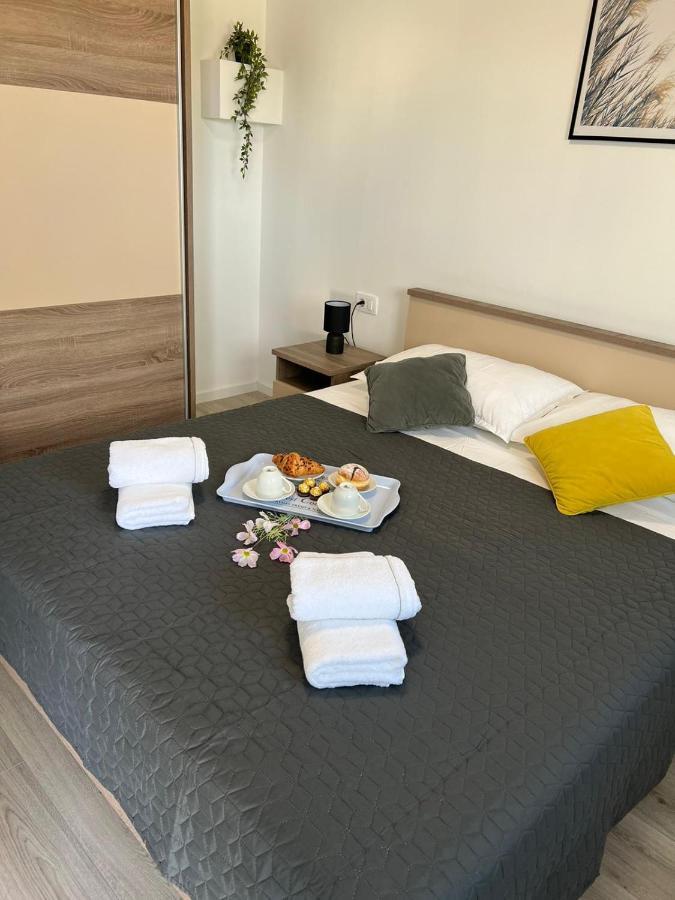 Apartman Ana Apartment Crno Ngoại thất bức ảnh